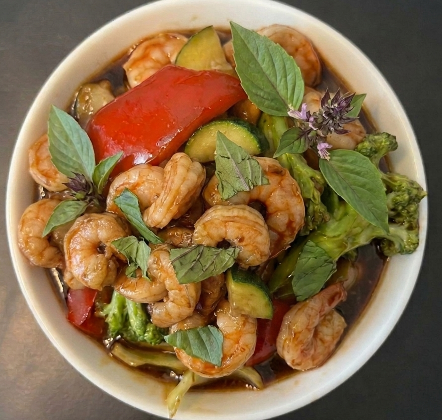 Wokad räkor med thai basilika 🌶️